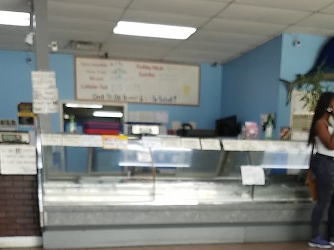 Bayou Seafood interior